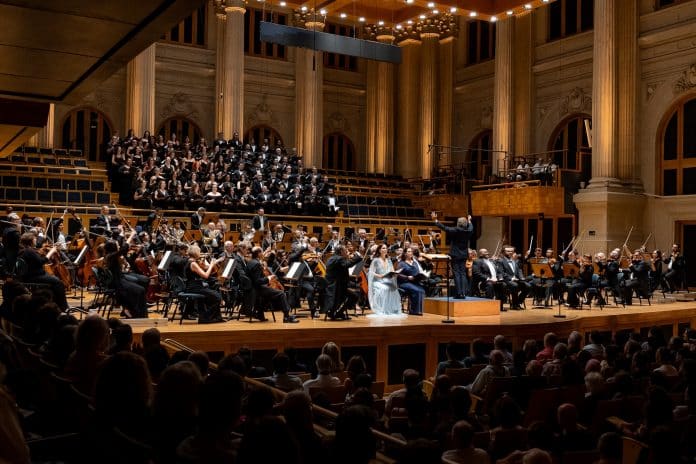 Osesp e Thierry Fischer convidam a soprano sul-coreana Hera Hyesang Park