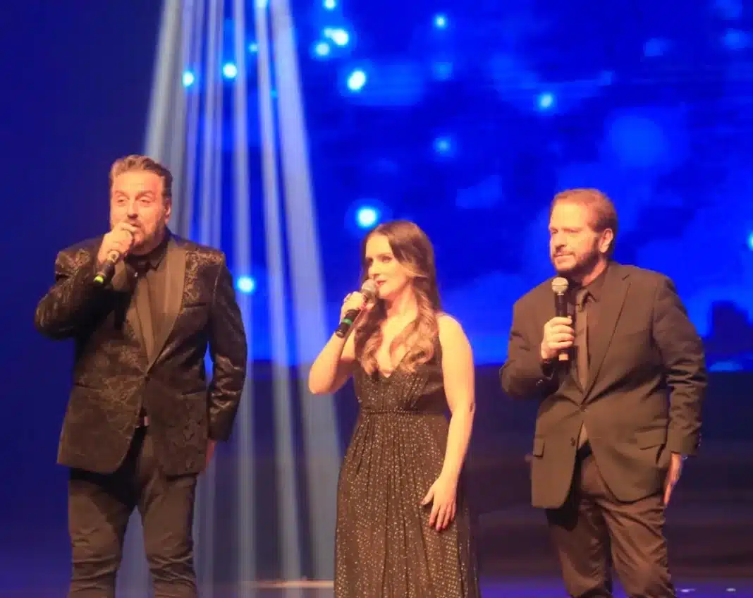 A Bela e os Tenores chega com espetáculo emocionante no Teatro Riachuelo Rio revistaprosaversoearte.com - A Bela e os Tenores chega com espetáculo emocionante no Teatro Riachuelo Rio