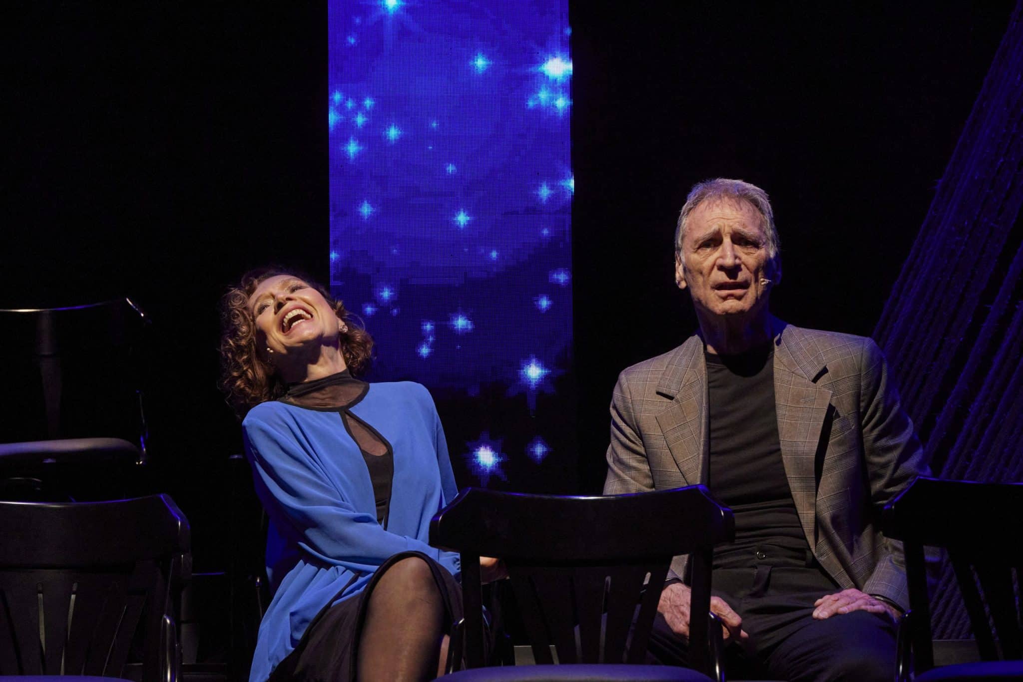 revistaprosaversoearte.com - Espet&aacute;culo 'A Sabedoria dos Pais' estreia temporada no Teatro Bradesco
