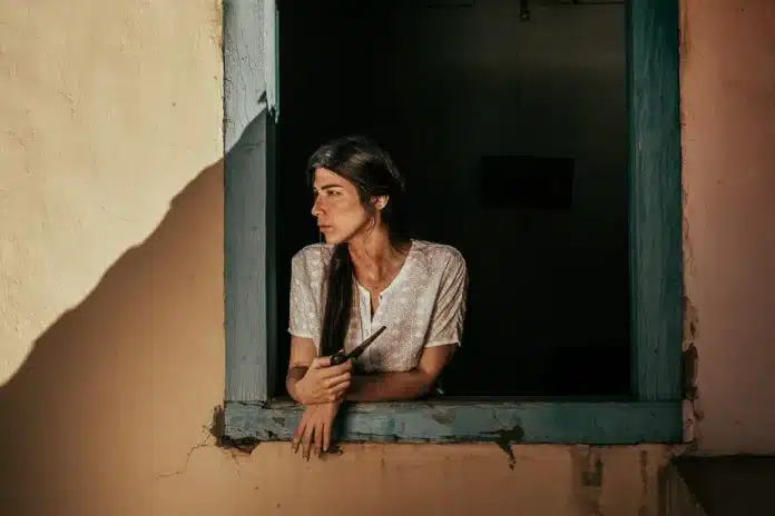 Casa do Choro | Estela Manfrinato apresenta show ‘Casa Brasileira’