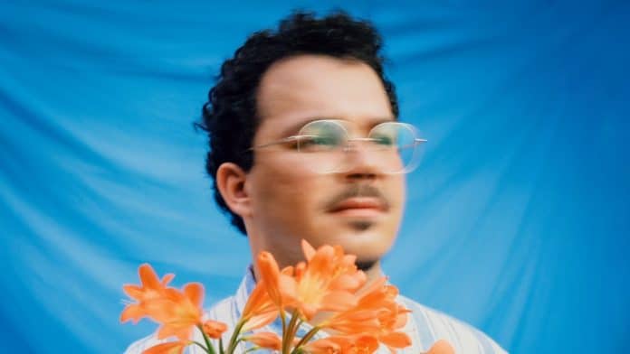 Giuliano Eriston lança o single ‘Teia’