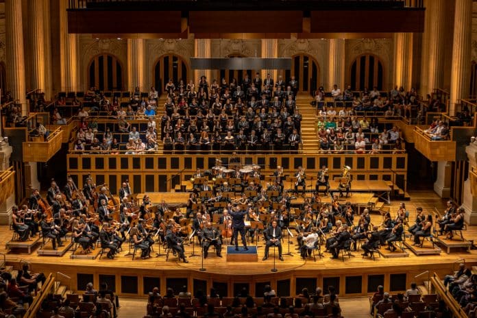 Osesp, Coro e Quatro Cantores solistas apresentam na Sala São Paulo o emocionante Oratório de Páscoa de J. S. Bach