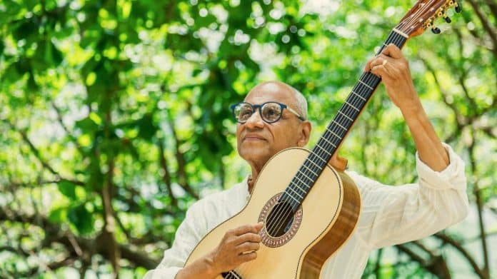 ‘Kota, a Cor da Pele’: Cláudio Jorge celebra a ancestralidade em álbum autoral
