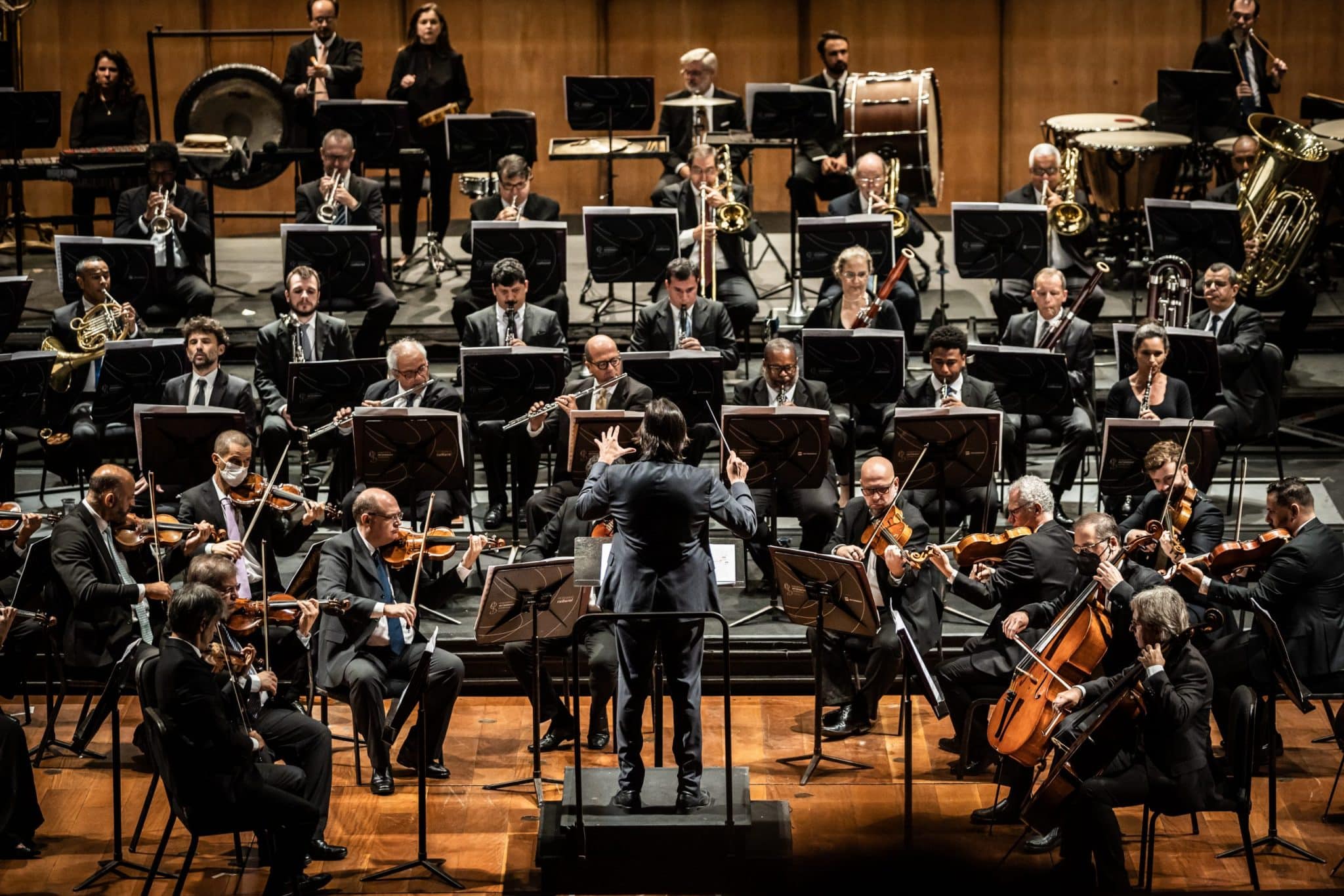 revistaprosaversoearte.com - Orquestra Petrobras Sinf&ocirc;nica apresenta Villa-Lobos, George Gershwin e Beethoven no Theatro Municipal do Rio de Janeiro