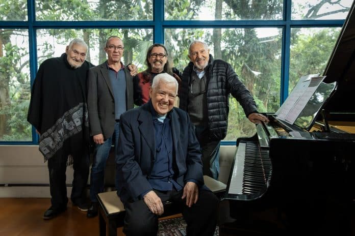 Selo Sesc | Brazilian Grupo lança álbum ‘Oscaravelhos’