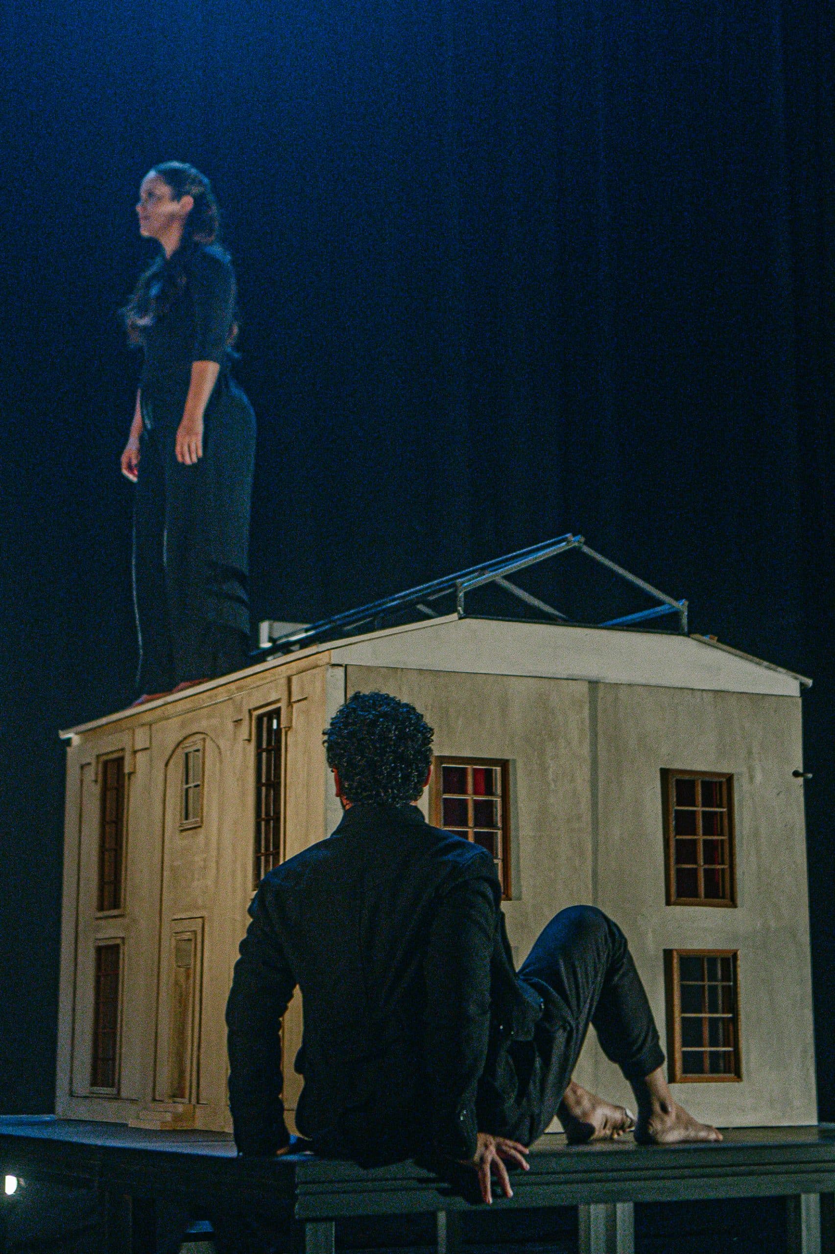 revistaprosaversoearte.com - Carolina Pismel e Paulo Verlings encarnam Medeia e Jas&atilde;o no Teatro Firjan SESI Centro