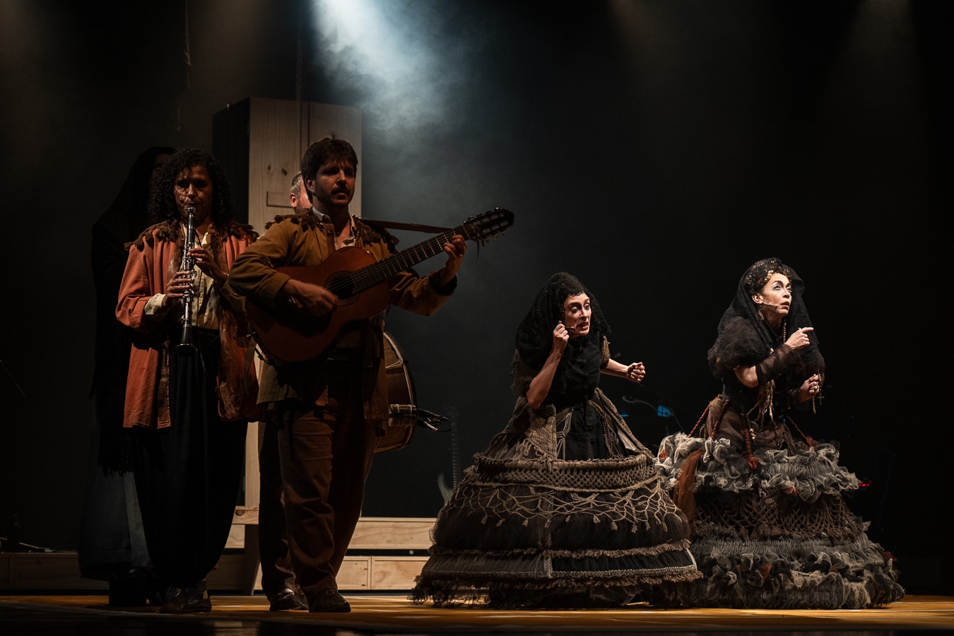 Clássico do teatro brasileiro, 'As Centenárias' estreia em São Paulo nova versão musical estrelada por Juliana Linhares e Laila Garin revistaprosaversoearte.com - Clássico do teatro brasileiro, 'As Centenárias' estreia em São Paulo nova versão musical estrelada por Juliana Linhares e Laila Garin