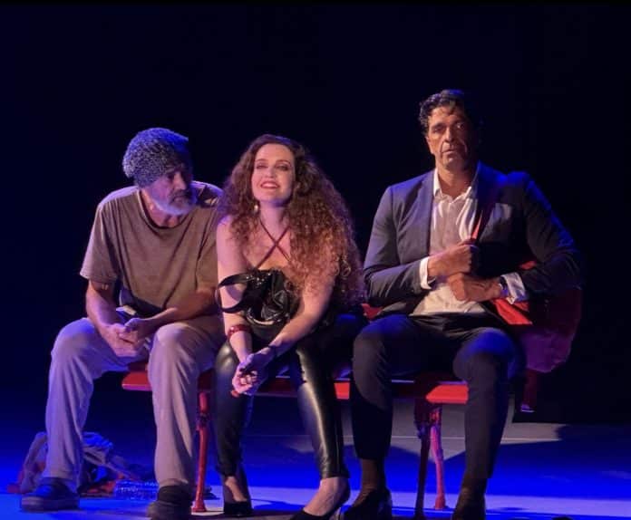 Espetáculo ‘Fim de Tarde’ no Teatro Café Pequeno