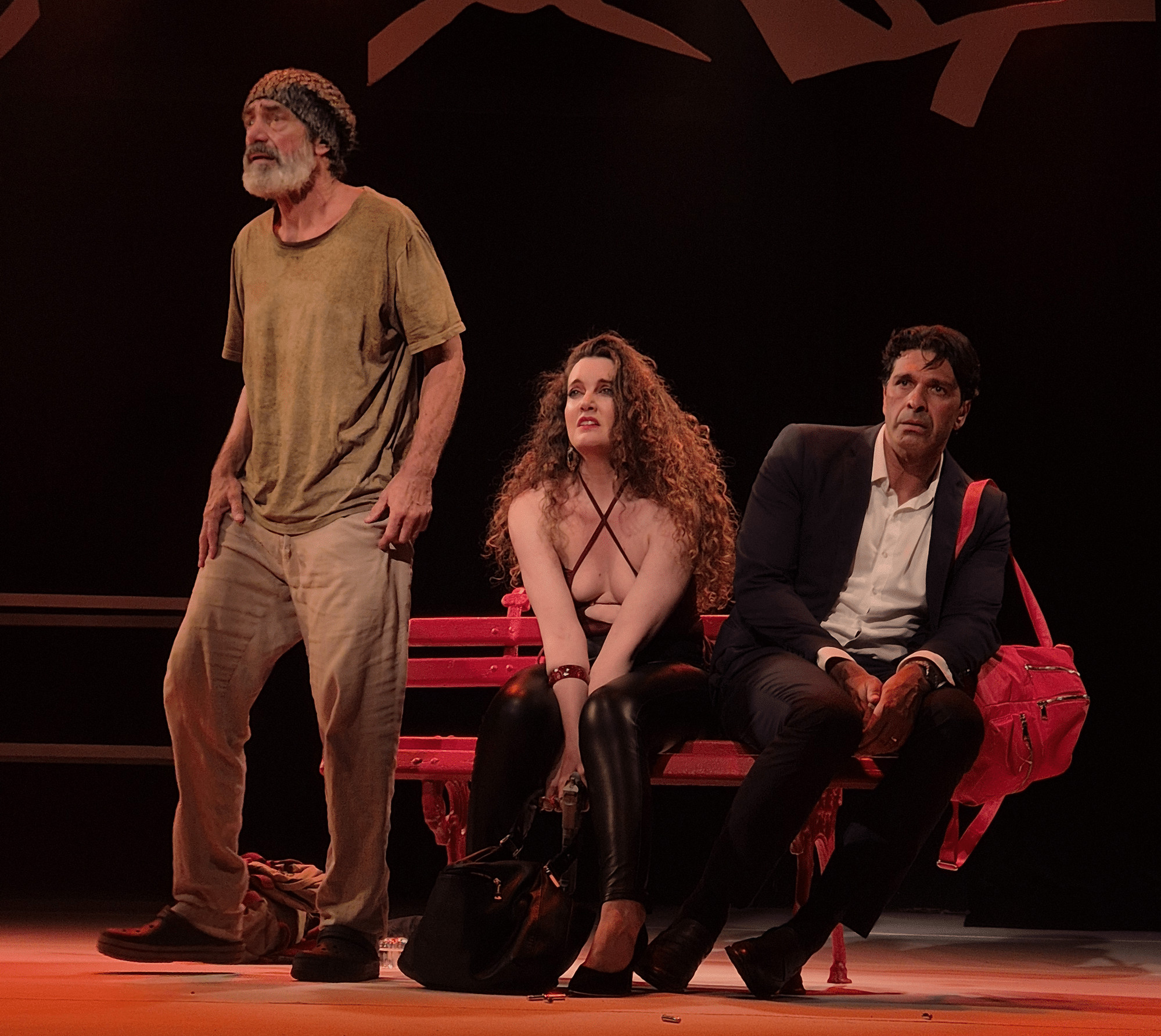 revistaprosaversoearte.com - Espet&aacute;culo 'Fim de Tarde' no Teatro Caf&eacute; Pequeno