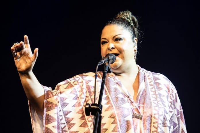 Fabiana Cozza celebra o samba e a boemia paulistana no Sesc Belenzinho