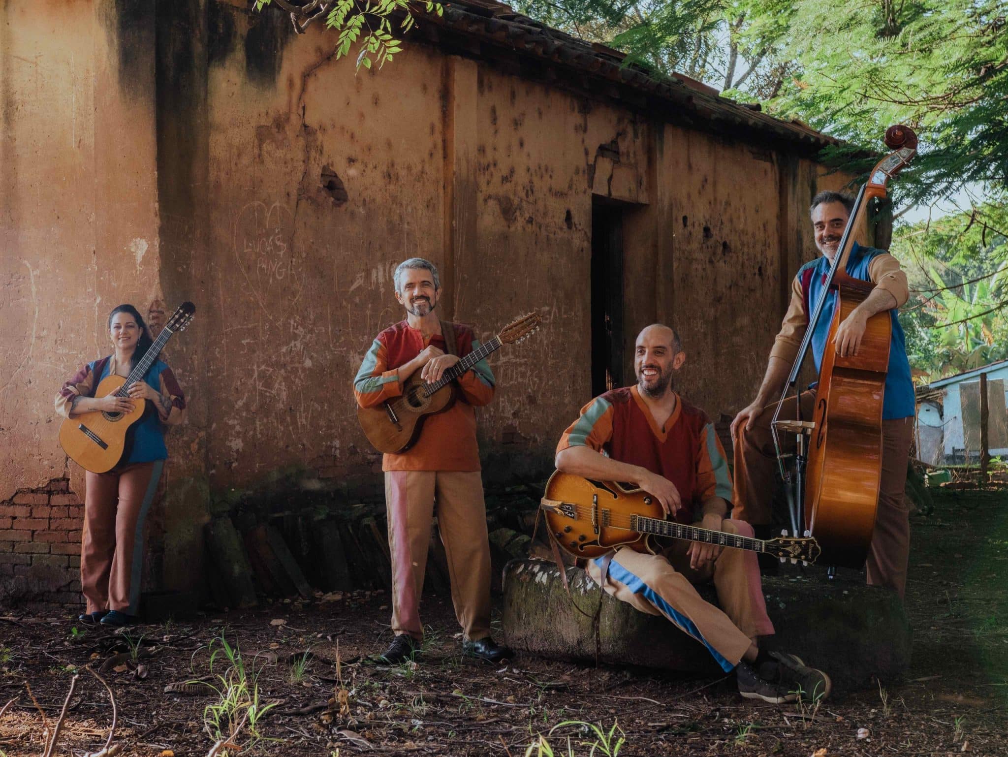 revistaprosaversoearte.com - Quarteto Enredado lan&ccedil;a &aacute;lbum 'Fantasia Sertaneja'