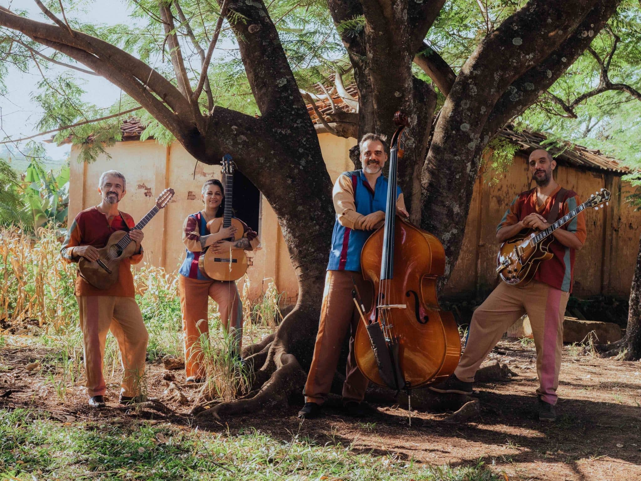 revistaprosaversoearte.com - Quarteto Enredado lan&ccedil;a &aacute;lbum 'Fantasia Sertaneja'