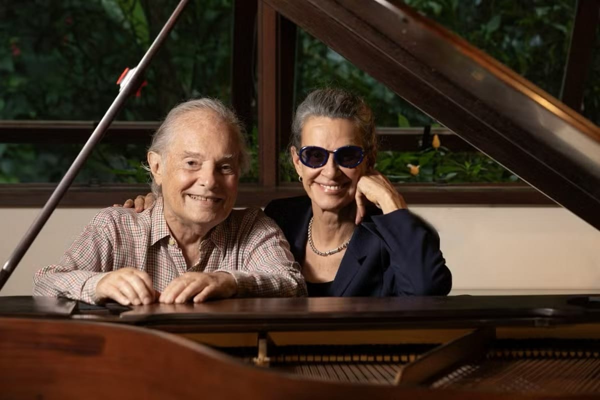 revistaprosaversoearte.com - Simone e Francis Hime em temporada in&eacute;dita no Ter&ccedil;as no Ipanema