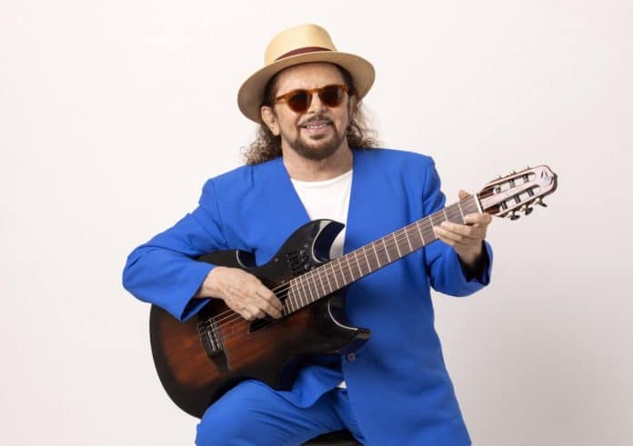 Geraldo Azevedo faz show em Salvador, participação Gilberto Gil