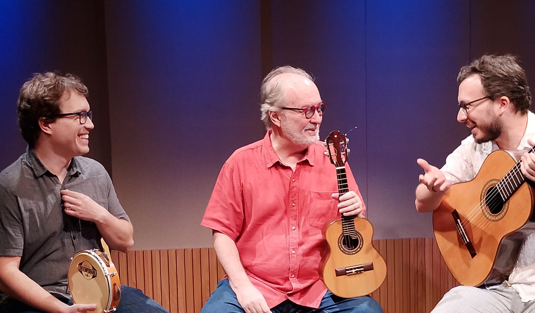 revistaprosaversoearte.com - Henrique Cazes celebra trajet&oacute;ria em '50 anos de cavaquinho' com show na Acaso Cultural