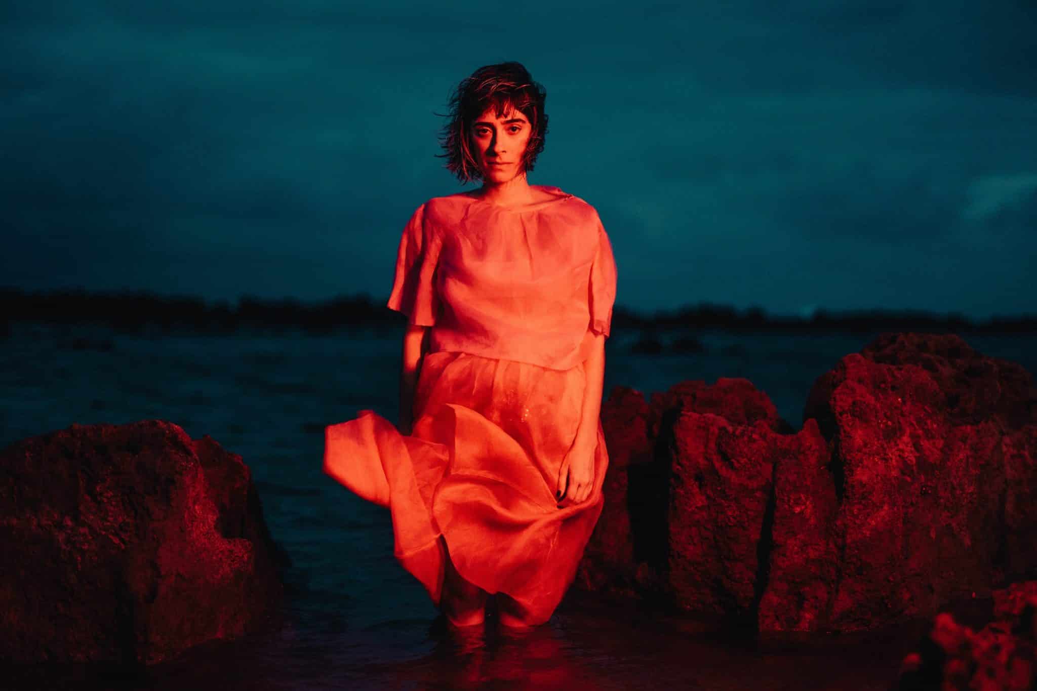 revistaprosaversoearte.com - Juliana Linhares lan&ccedil;a o seu segundo &aacute;lbum 'At&eacute; Cansar o Cansa&ccedil;o'