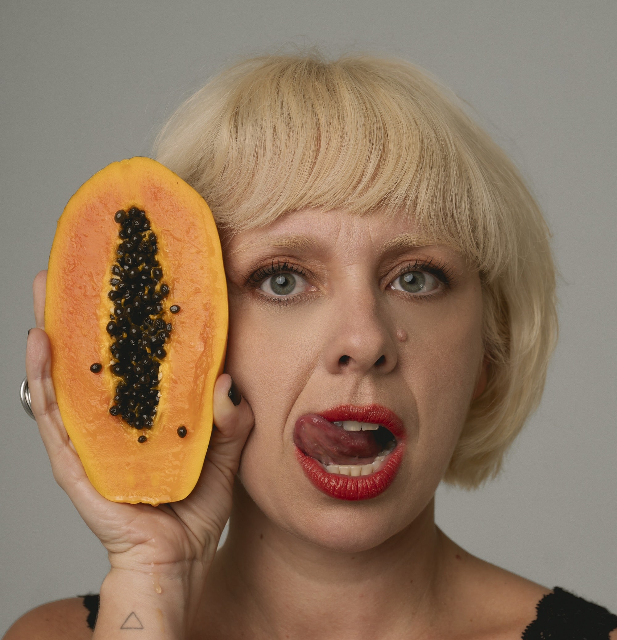 revistaprosaversoearte.com - Espet&aacute;culo 'Mam&atilde;o Papai' estreia no Teatro Glaucio Gill