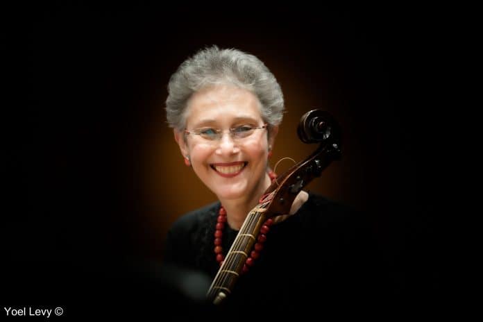 Ensemble Phoenix com instrumentos de época estreia série de concertos no Brasil
