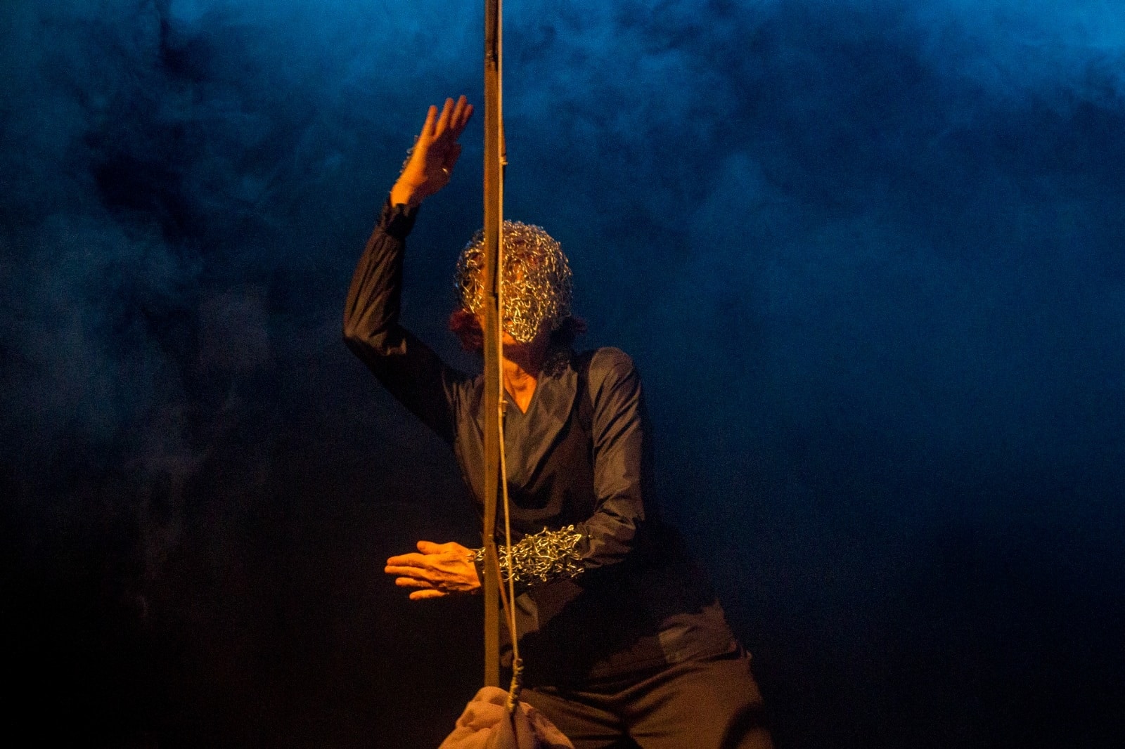 revistaprosaversoearte.com - Nova temporada | 'Na Anatomia Oca dos P&aacute;ssaros' revisita Santos Dumont em ensaio l&iacute;rico no Teatro Man&aacute;s