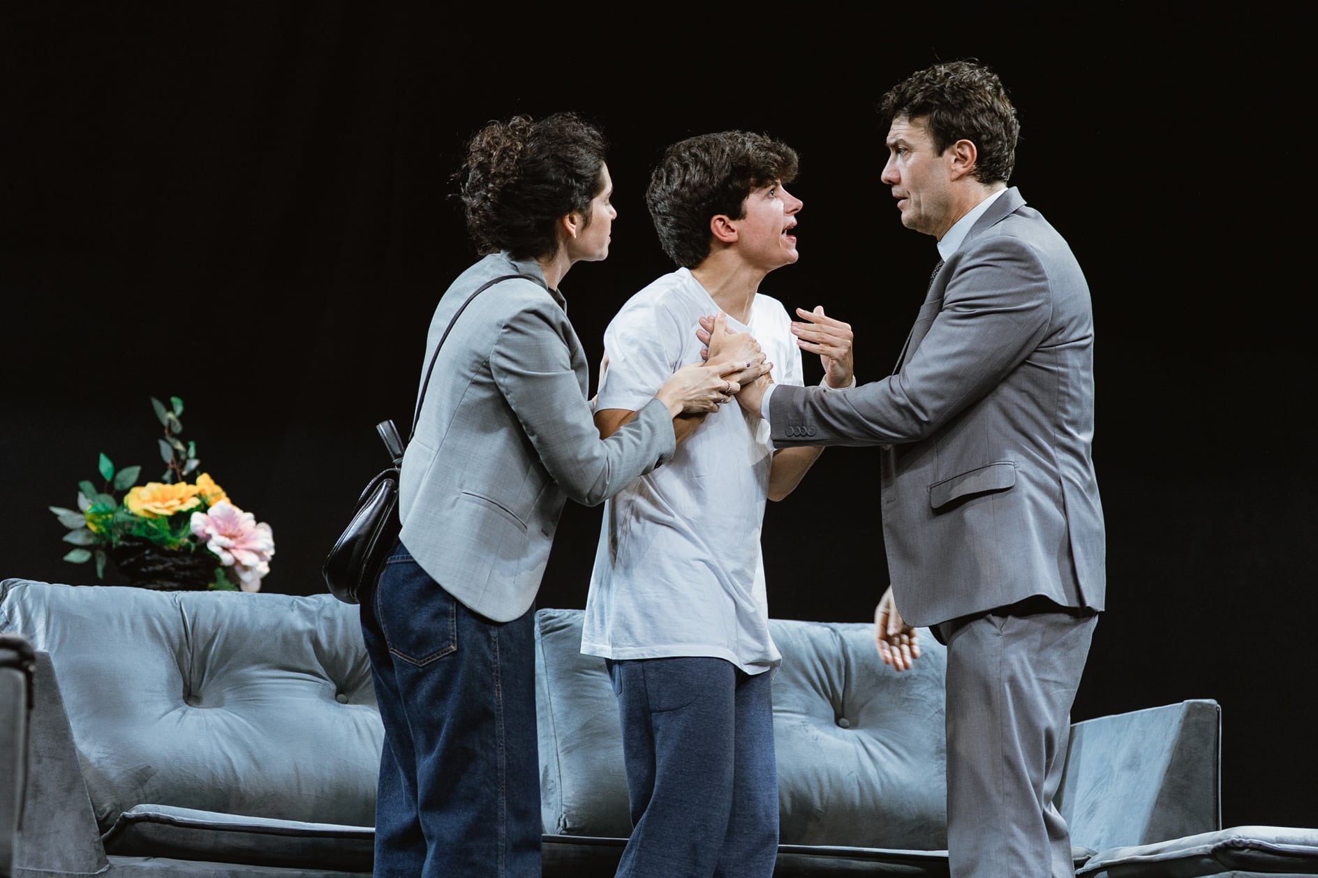 revistaprosaversoearte.com - Sucesso de bilheteria, O Filho, do autor franc&ecirc;s Florian Zeller reestreia no Teatro B32