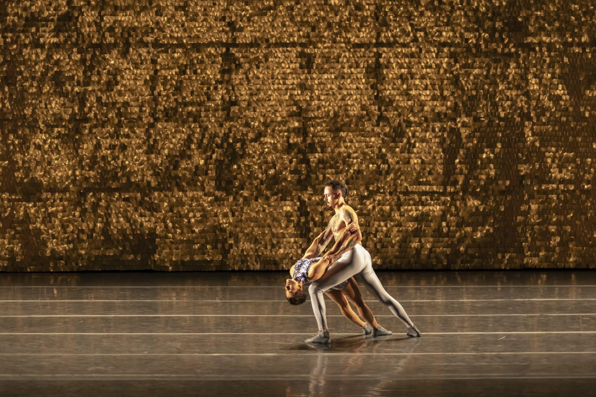 revistaprosaversoearte.com - Grupo Corpo comemora 50 anos com duas obras memor&aacute;veis no Teatro Multiplan