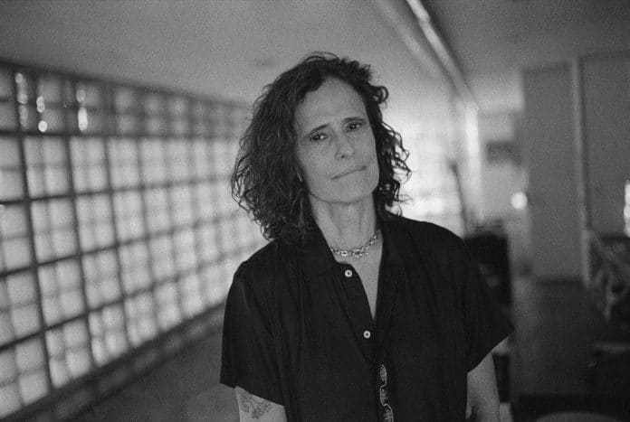 Zélia Duncan lança disco ‘Agudo Grave’ com inéditas
