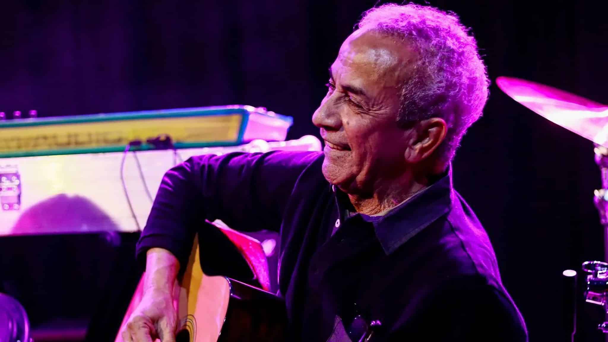 Zé Carlos Medeiros lança single 'Dá Um Tempo' revistaprosaversoearte.com - Zé Carlos Medeiros lança single 'Dá Um Tempo'