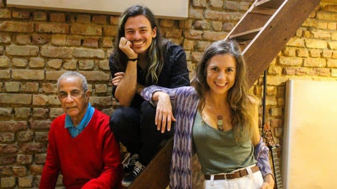 Zé Carlos Medeiros lança single ‘Dá Um Tempo’