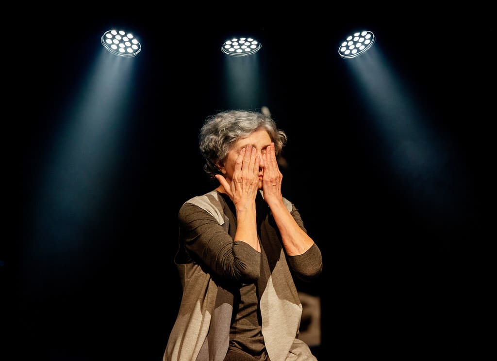 revistaprosaversoearte.com - Ana L&uacute;cia Torre reestreia 'Olhos nos Olhos' em S&atilde;o Paulo