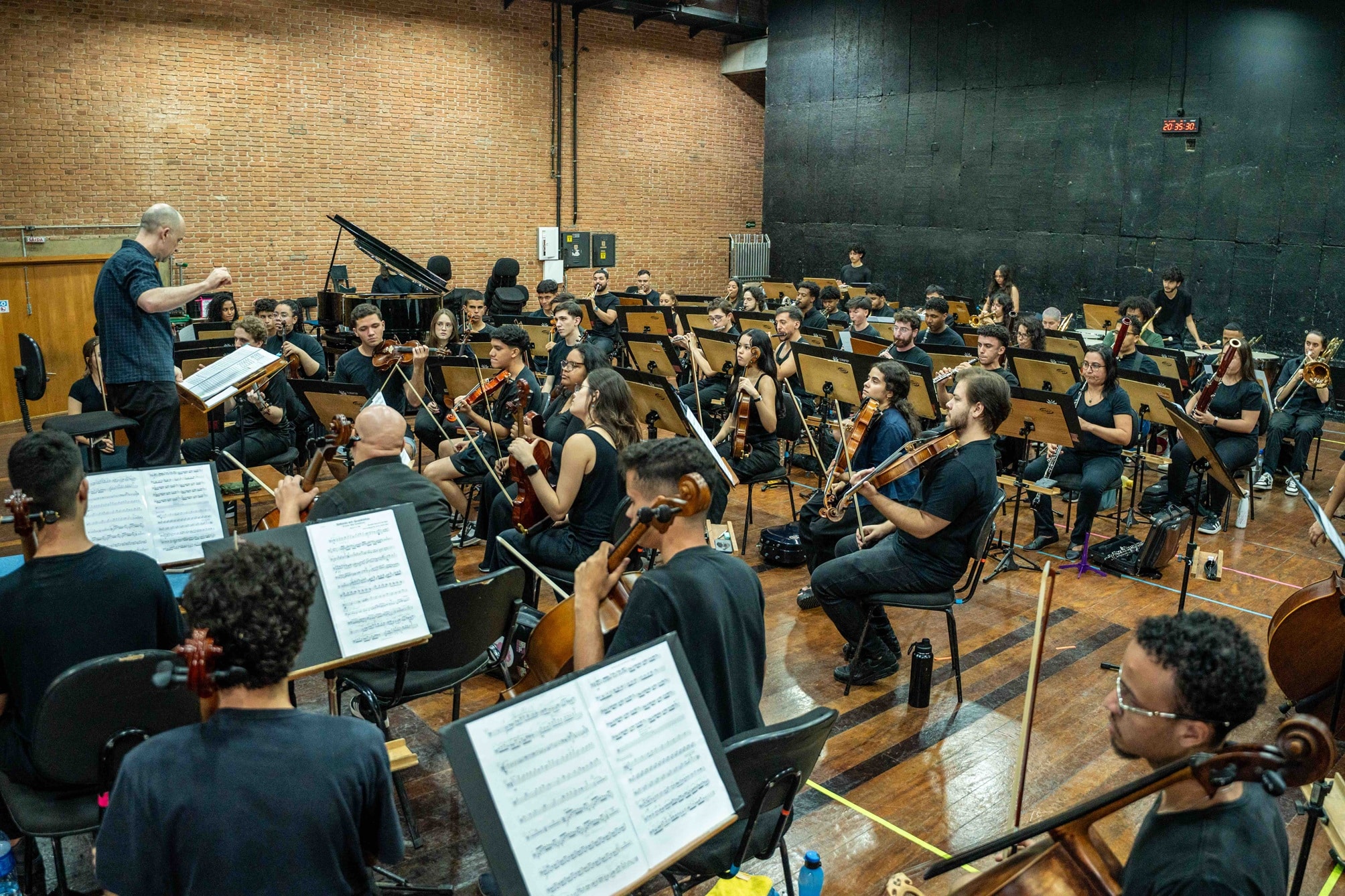 revistaprosaversoearte.com - Orquestra Jovem Tom Jobim lan&ccedil;a &aacute;lbum 'Sinfonia em Quadrinhos', Obra in&eacute;dita de Hermeto Pascoal