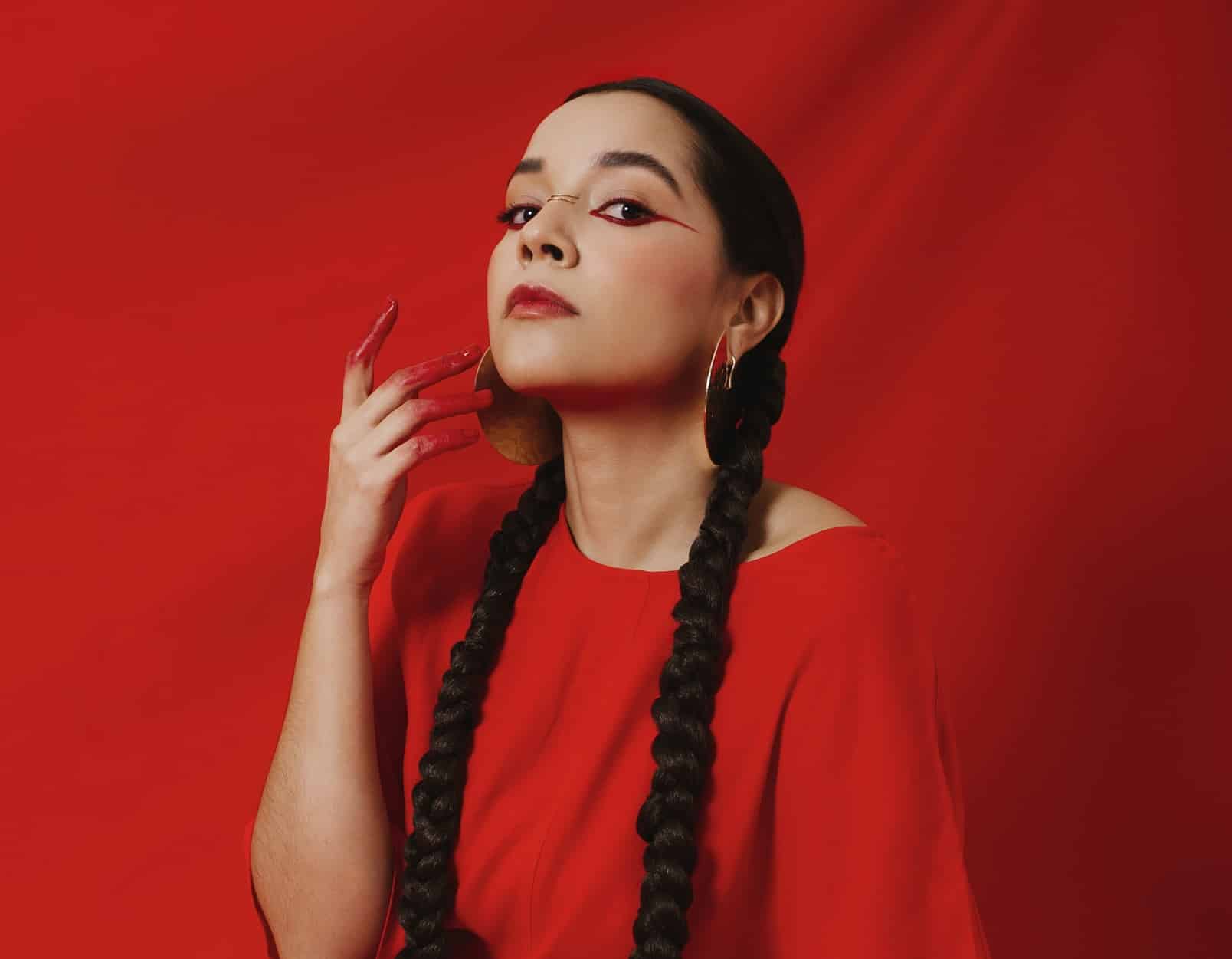 Anna Torres lança EP 'Chamamento' revistaprosaversoearte.com - Anna Torres lança EP 'Chamamento'