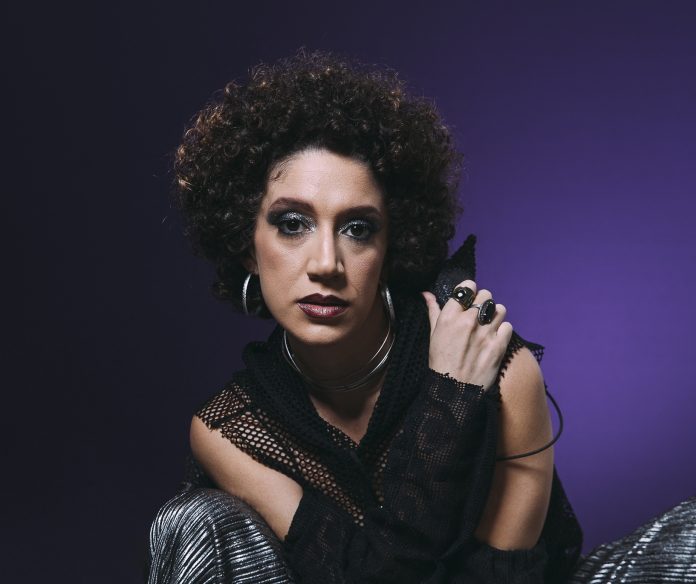 Nadine, novo trabalho de Luiza Romão, chega ao Sesc Avenida Paulista para duas apresentações em junho