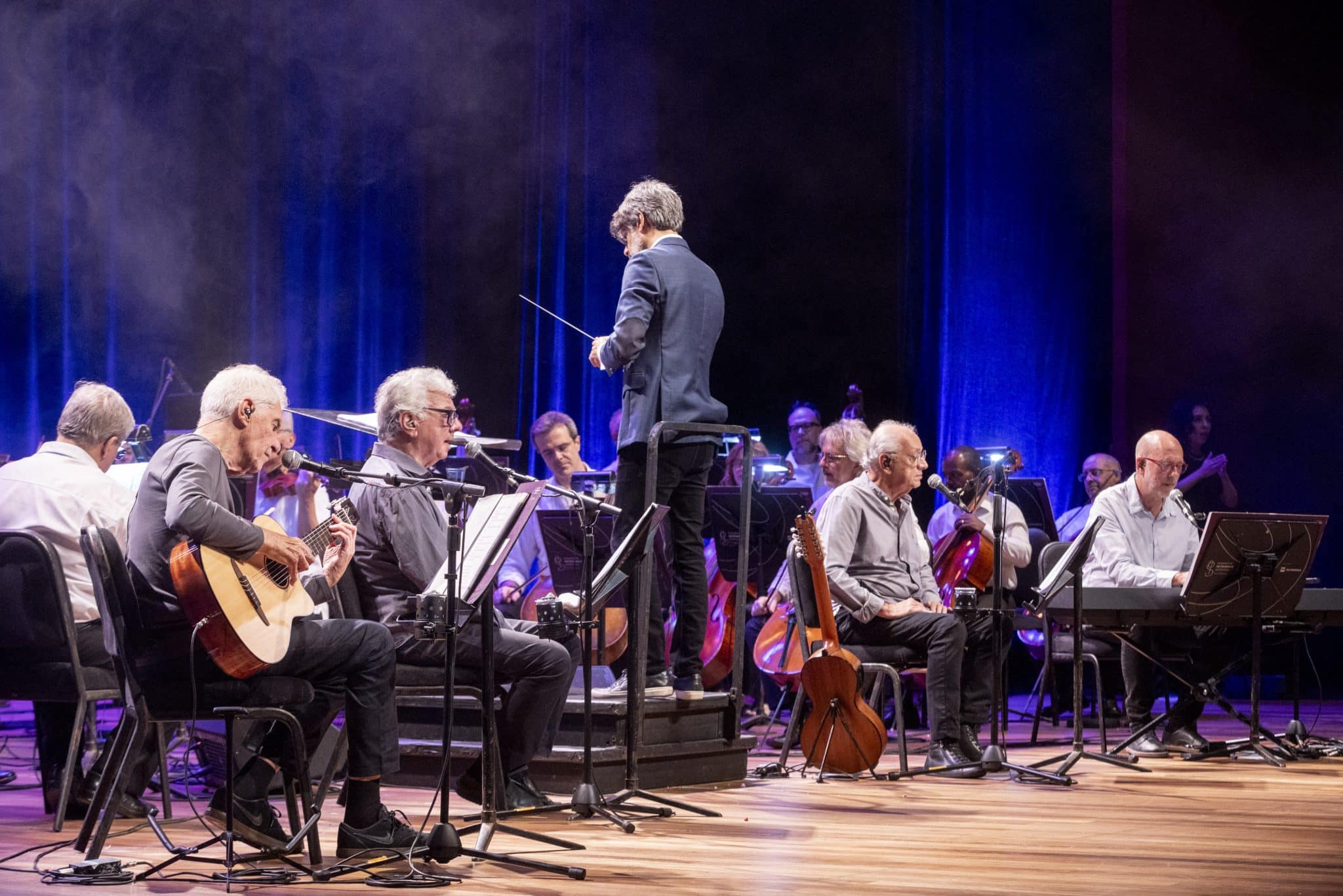 MPB4 e Orquestra Petrobras Sinfônica celebram clássicos da MPB no álbum 'MPB4 Sinfônico' revistaprosaversoearte.com - MPB4 e Orquestra Petrobras Sinfônica celebram clássicos da MPB no álbum 'MPB4 Sinfônico'