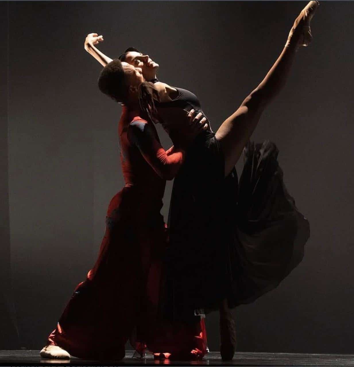 revistaprosaversoearte.com - Evanesc&ecirc;ncia, ballet sobre o Alzheimer, estreia no TeatroTotal Energies e &eacute; inspirado na hist&oacute;ria real do core&oacute;grafo &Eacute;ric Fr&eacute;d&eacute;ric