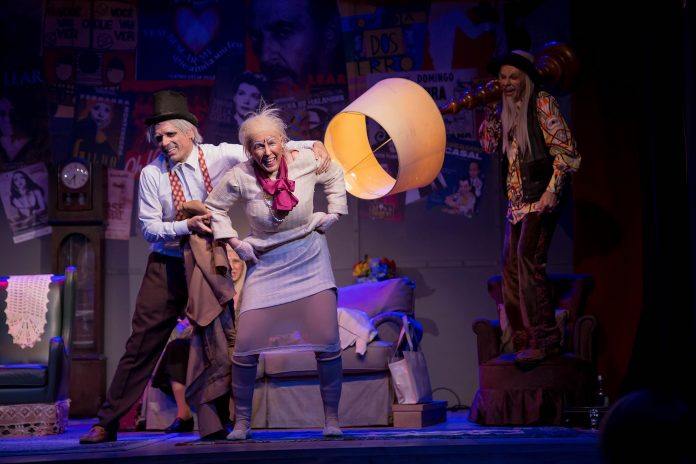 Forever Young comemora 10 anos de sucesso com apresentação especial no Teatro das Artes
