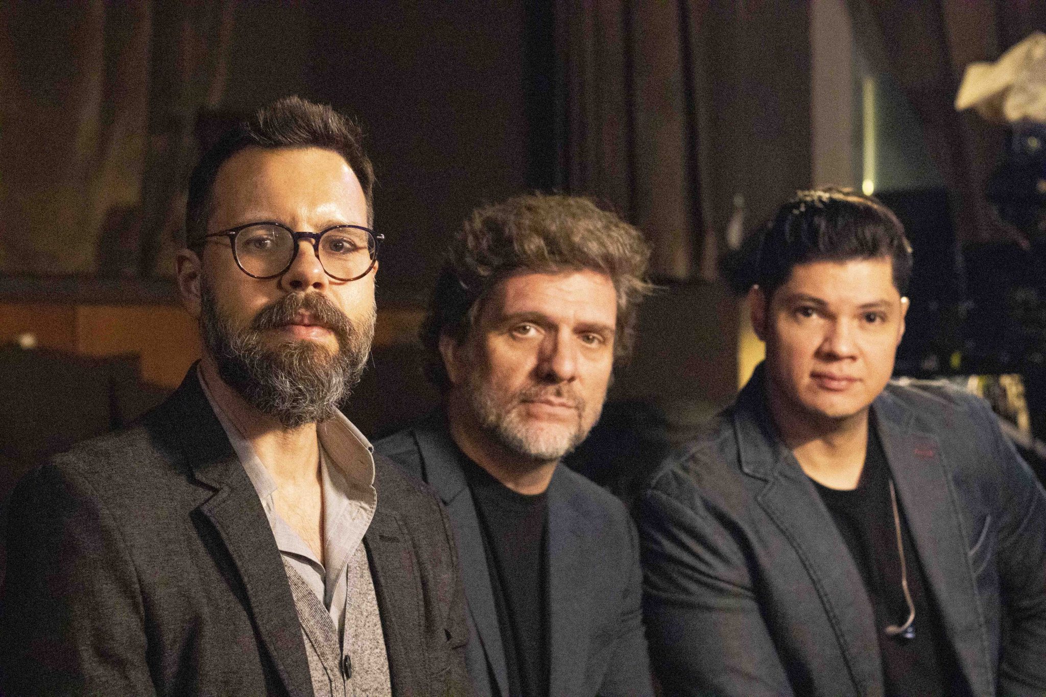 Brado Trio lança álbum de estreia 'Trilhos do Vento' revistaprosaversoearte.com - Brado Trio lança álbum de estreia 'Trilhos do Vento'
