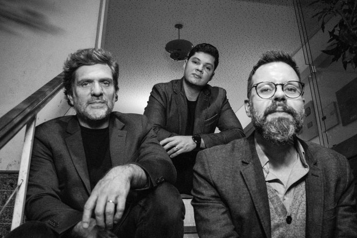 Brado Trio lança álbum de estreia ‘Trilhos do Vento’