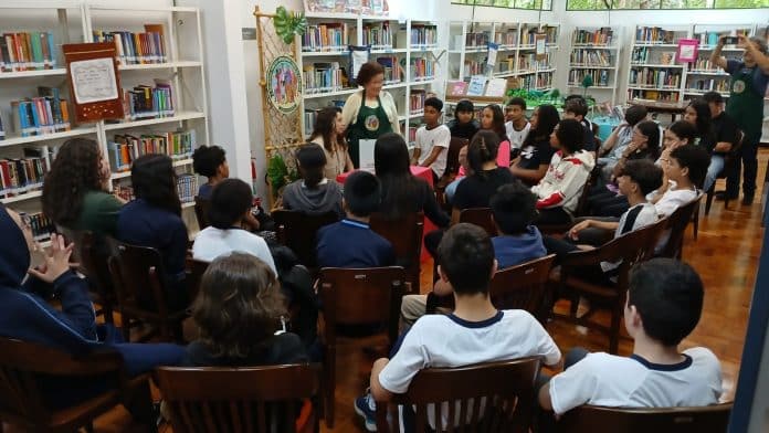 Agosto celebra literatura, diversidade e direitos humanos com programação cultural da Cia. Luarnoar
