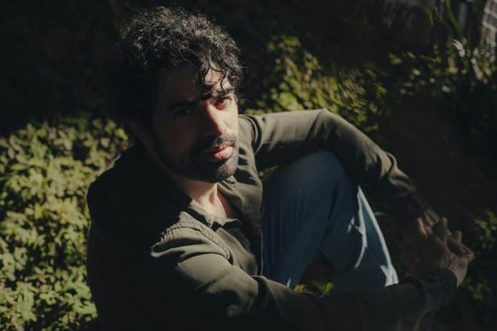 Luís Perdiz lança álbum ‘Corações em Condomínios’