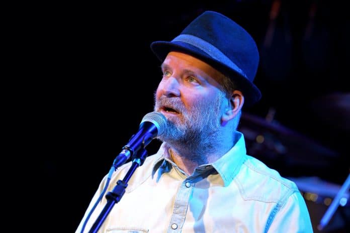 Manu Lafer lança ‘Música Mulher’, álbum que aproxima a canção brasileira, o country e a música de raiz americana