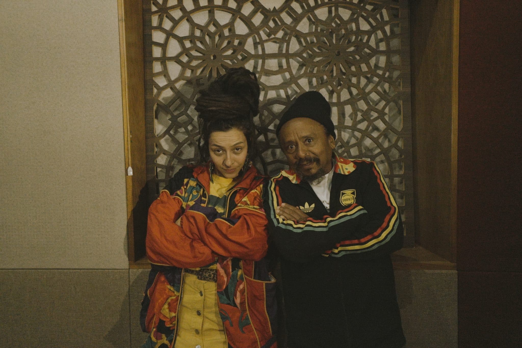 revistaprosaversoearte.com - Marina Peralta e Chico C&eacute;sar unem reggae e cumbia em 'N&atilde;o Deixe a Liberdade Morrer'