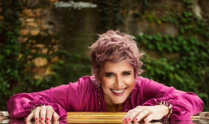 Cris Delanno apresenta espetáculo ‘Donateando’ na Acaso Cultural