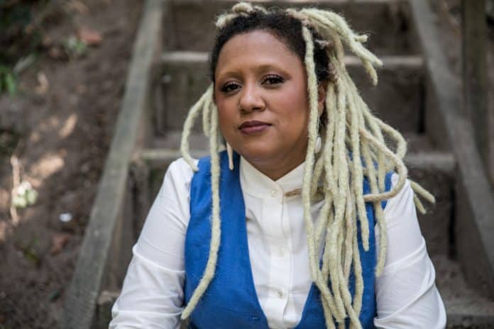 Marina Iris lança álbum ‘Banzo Batucada – Marina Iris Canta Wilson Moreira’