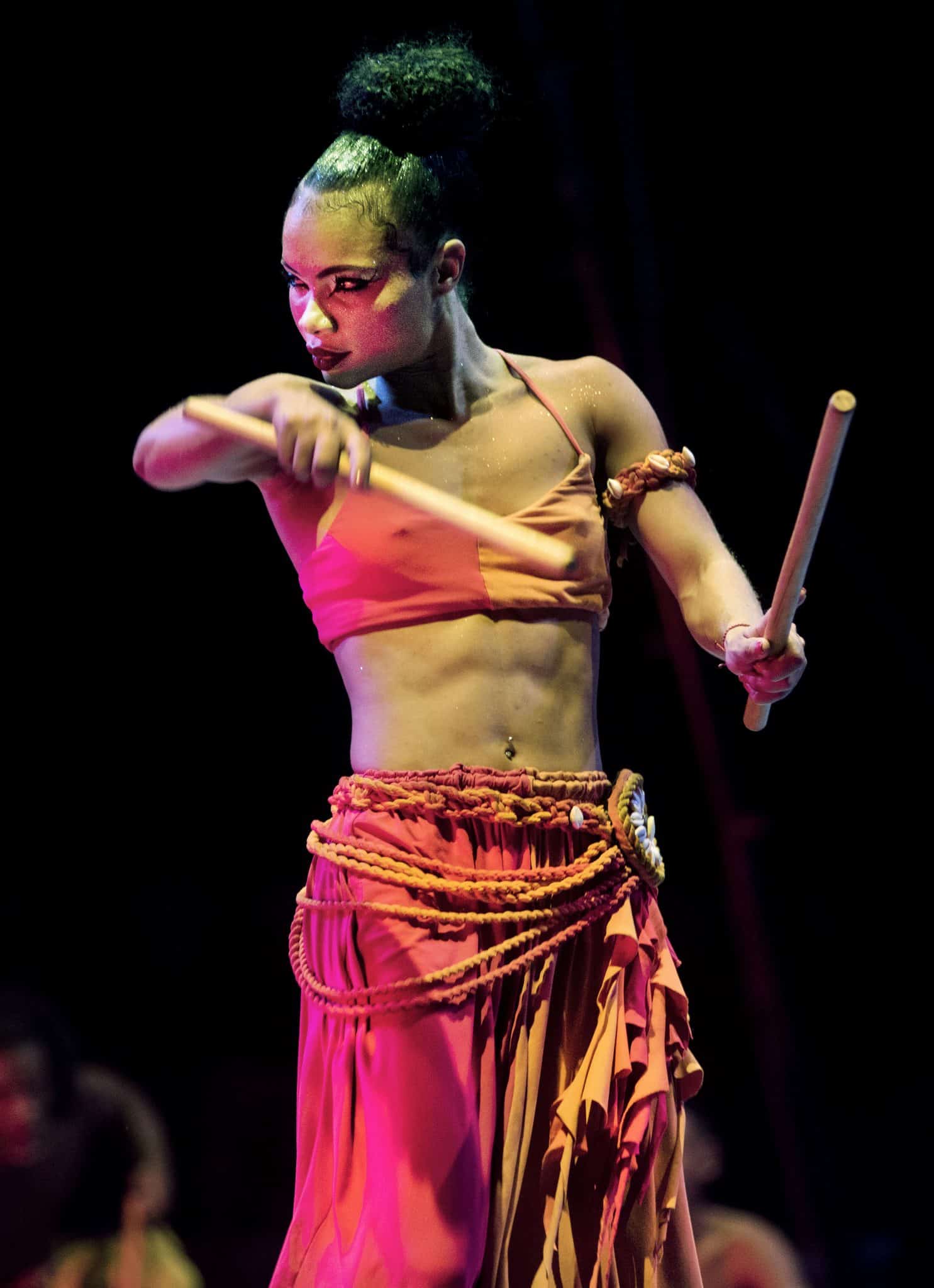 revistaprosaversoearte.com - Alegrai, um musical circense brasileiro | Do picadeiro ao palco, o circo ganha adapta&ccedil;&atilde;o teatral no Teatro Carlos Gomes