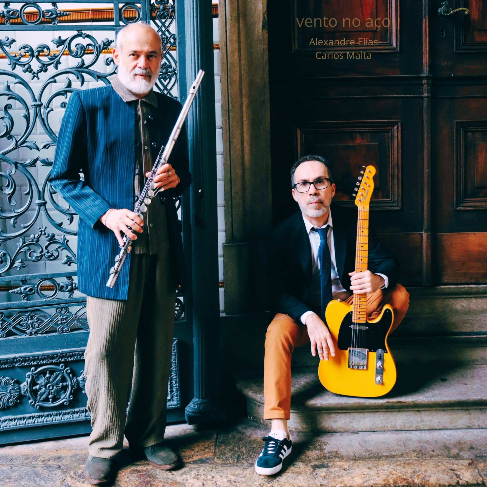 revistaprosaversoearte.com - Carlos Malta e Alexandre Elias lan&ccedil;am o &aacute;lbum 'Vento no a&ccedil;o', com edi&ccedil;&atilde;o Deluxe e bastidores de cria&ccedil;&atilde;o