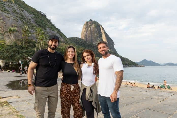 Rafael Cardoso e Jasmini Victoria protagonizam história de amor com final surpreendente no novo clipe da Banda MAHI