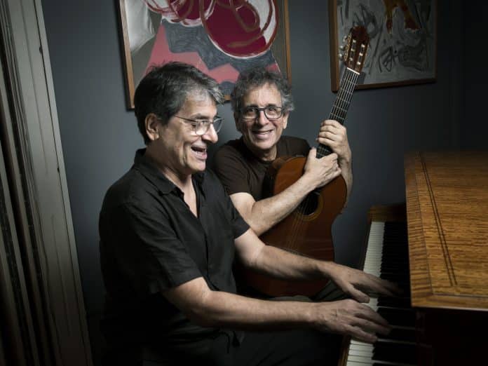 Mario Adnet e Chico Adnet no projeto Terças no Ipanema